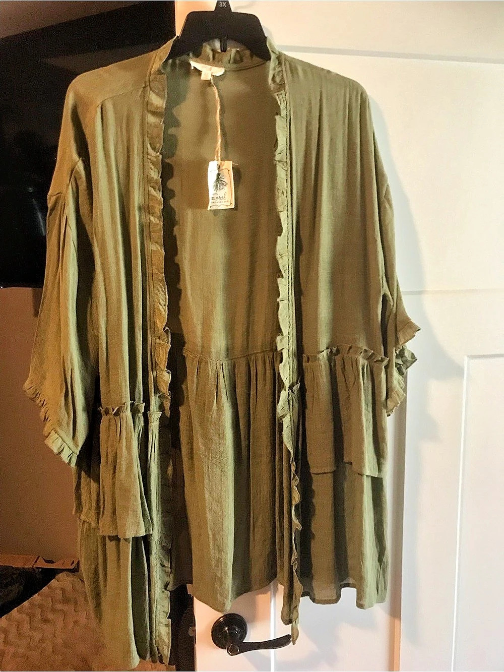 Easel Tiered Ruffle CARDIGAN in Green NWT